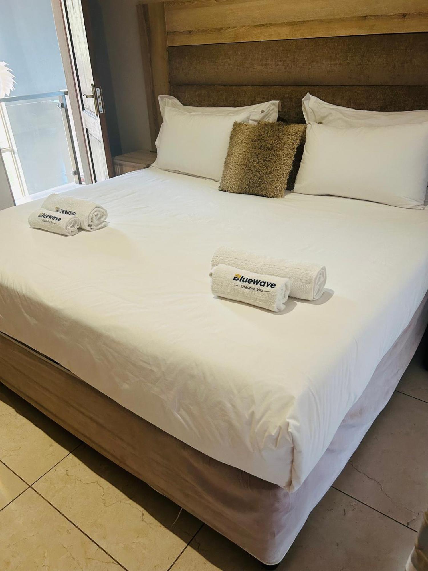 Bluewave Lifestyle Villa Hartbeespoort Eksteriør bilde